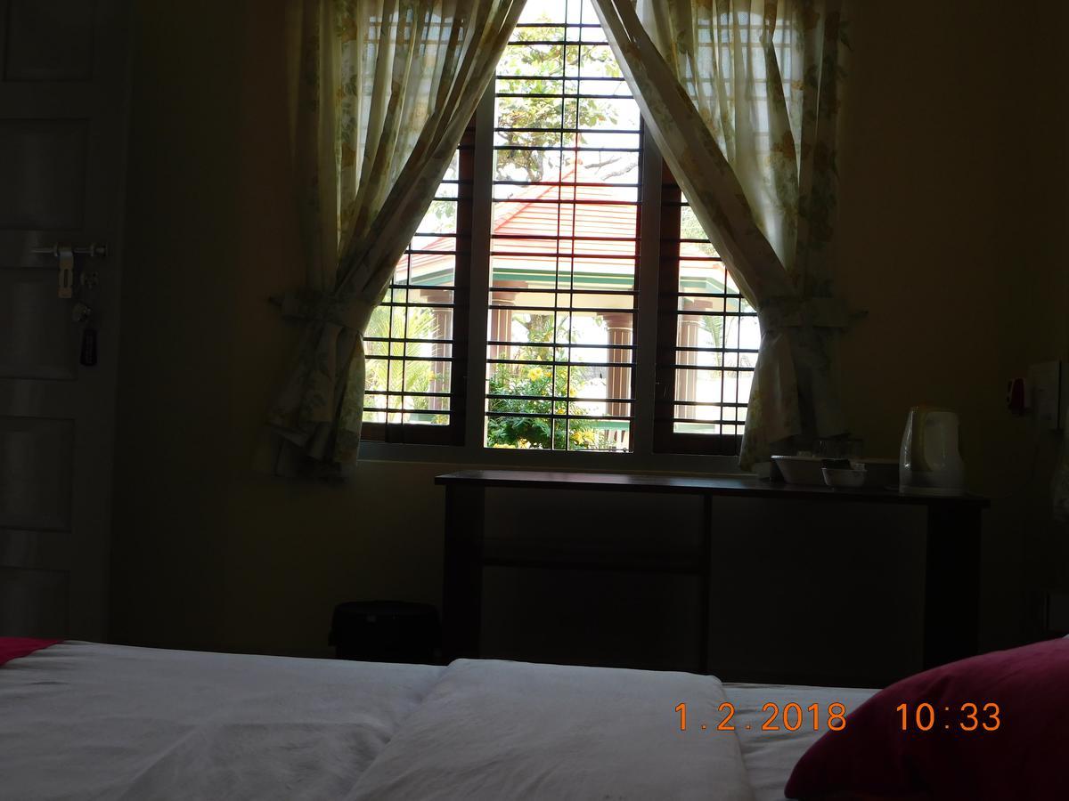 Sunset Beach Villa Cherai Kochi Bagian luar foto