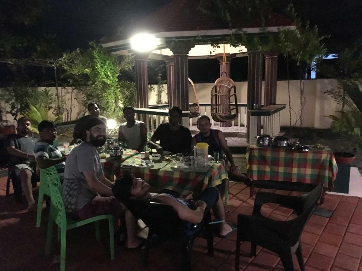 Sunset Beach Villa Cherai Kochi Bagian luar foto